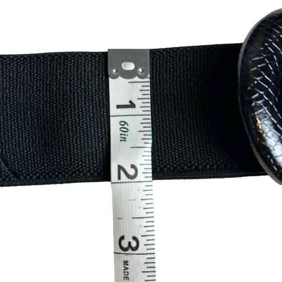 Wide Band Faux Snakeskin Buckle Black Stretch Belt - Picture 10 of 10